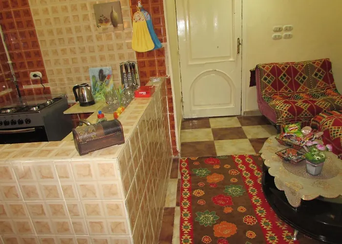 Oriental Redsealine Apartment *