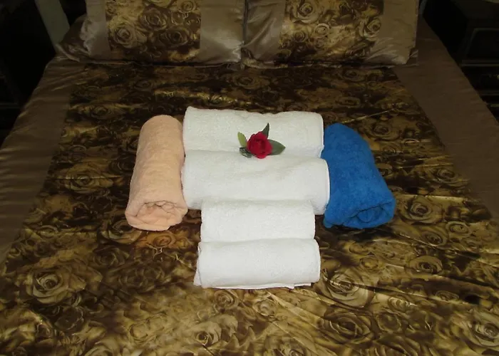 Oriental Redsealine Apartment *